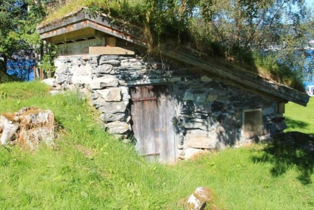 Hytta pa Hjertoya 2